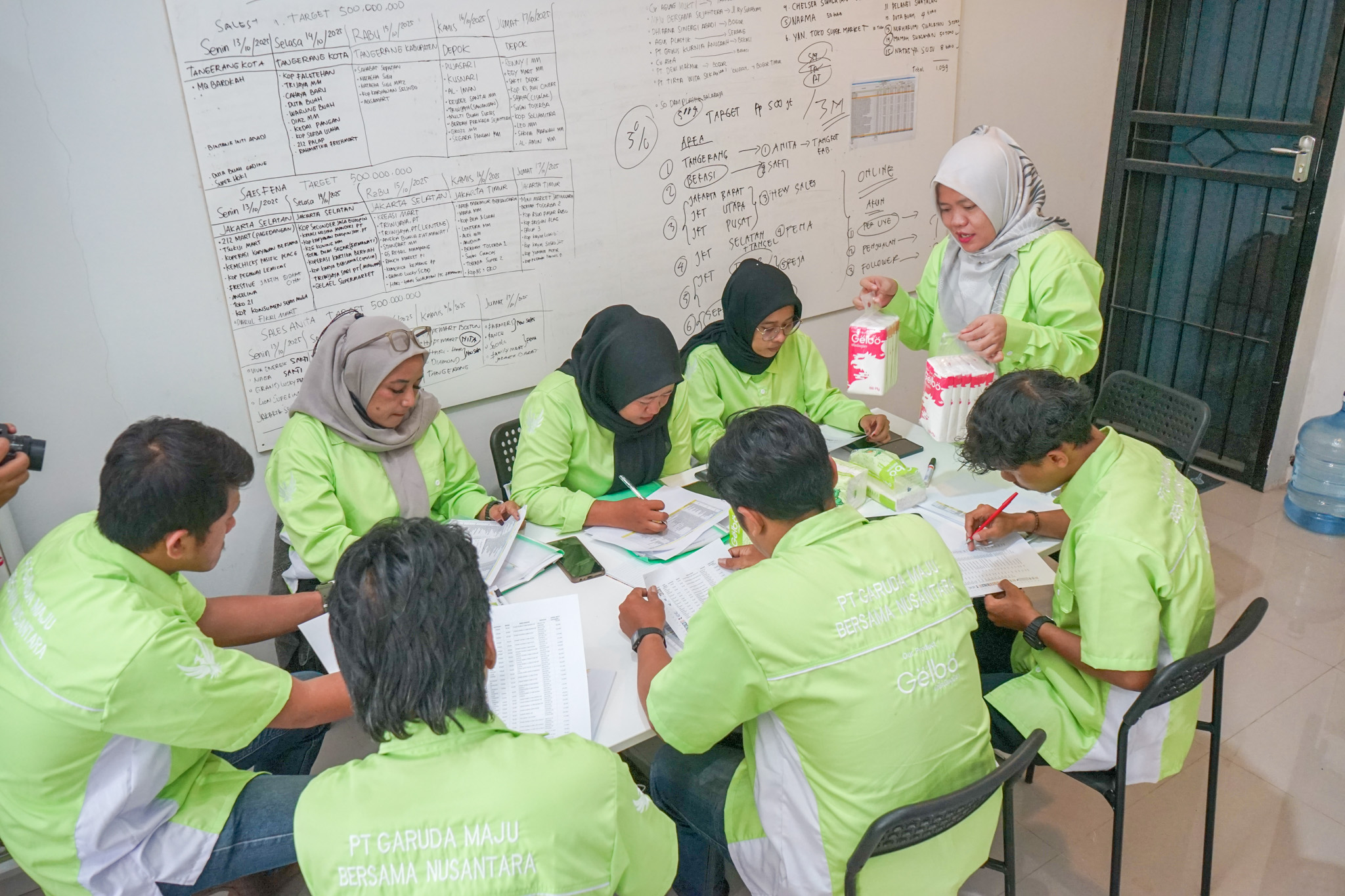 Produk higienis Gëlbö untuk kebutuhan sehari-hari